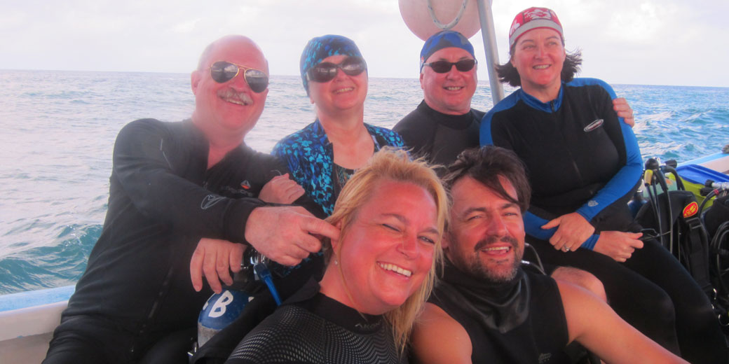 Kami Michels and some of our first scuba divers hanging out on the Bonita Luna